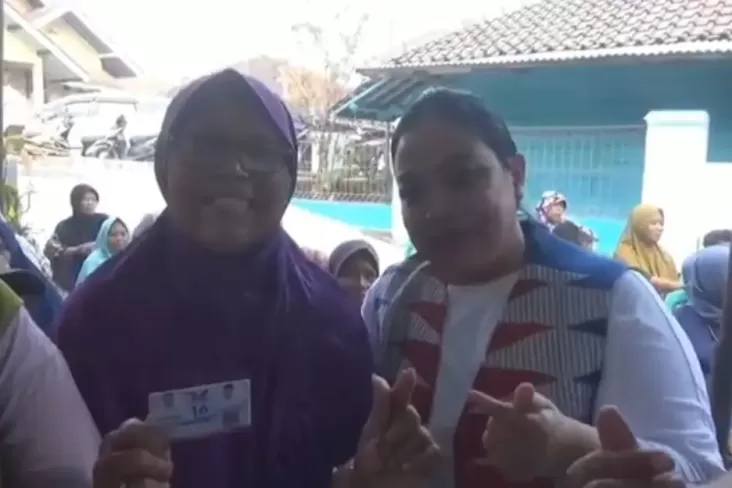 Terima KTA Berasuransi, Warga Sumedang Doakan Partai Perindo Semakin Maju 