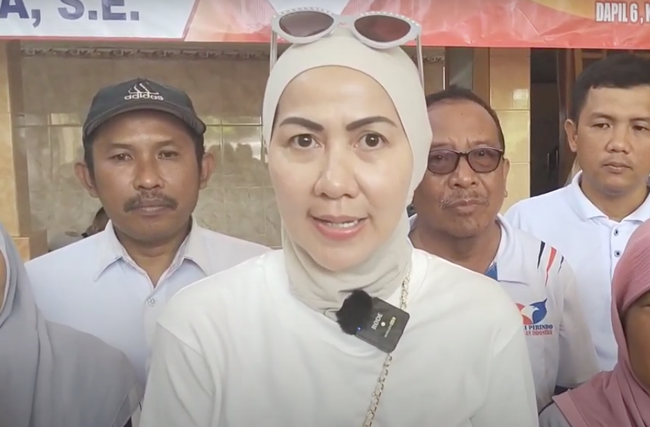 250 Paket Sembako Murah dari Caleg Partai Perindo Venna Melinda Ludes Diserbu Warga Tulungagung