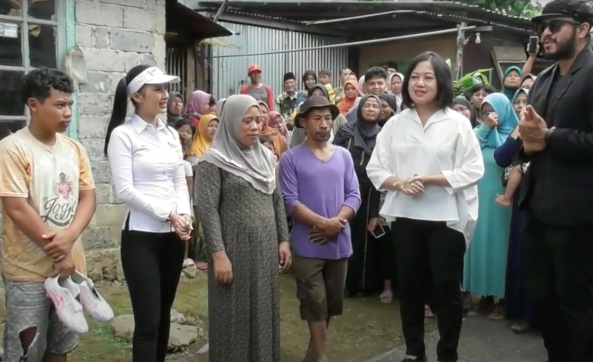 Caleg Partai Perindo Susaningtyas Kertapati Meriahkan Program Uang Kaget di Wonosobo