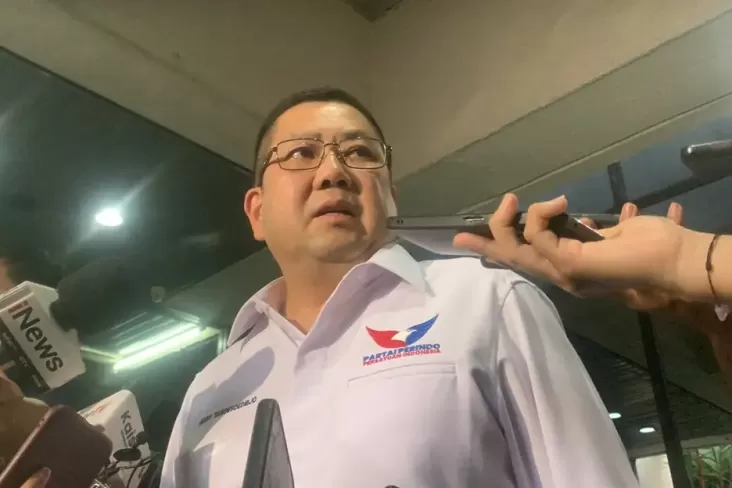 HT Sebut Rapat TPN Ganjar-Mahfud Tak Bahas Tim Kampanye Paslon Lain dan Putusan MKMK 