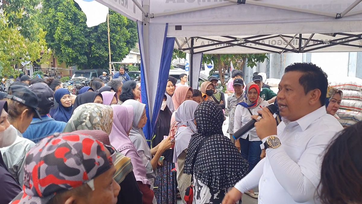 Partai Perindo Jaktim Gelar Bazar Murah 2.000 Paket Sembako di Kawasan Pisangan Timur