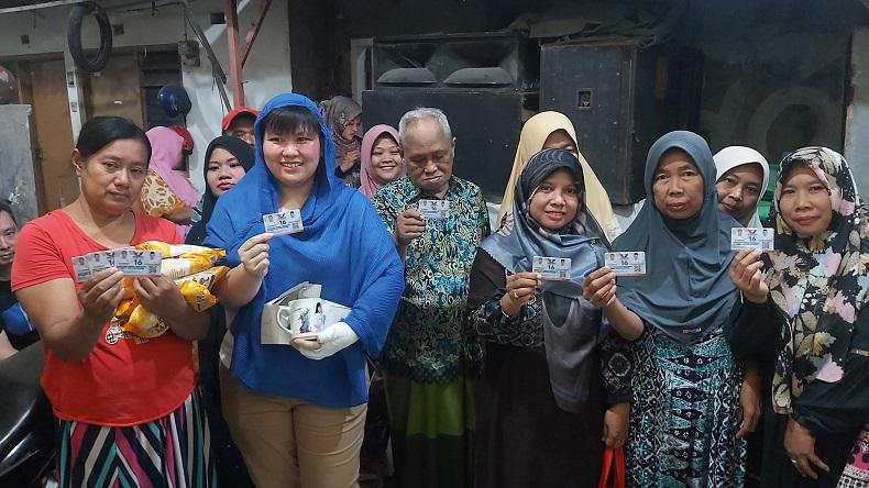 Caleg Partai Perindo Sosialisasi KTA Berasuransi di Tempurejo Surabaya