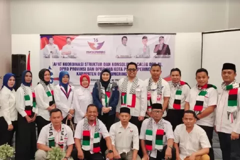 Rapat Konsolidasi Partai Perindo OKU, Peserta Kompak Kenakan Atribut Palestina 