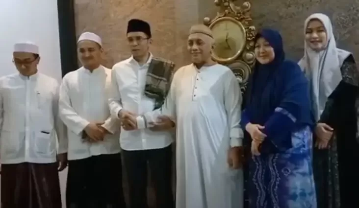Sambangi Ponpes di Pasuruan, TGB Zainul Majdi: Alhamdulillah Dapat Doa dan Dukungan 