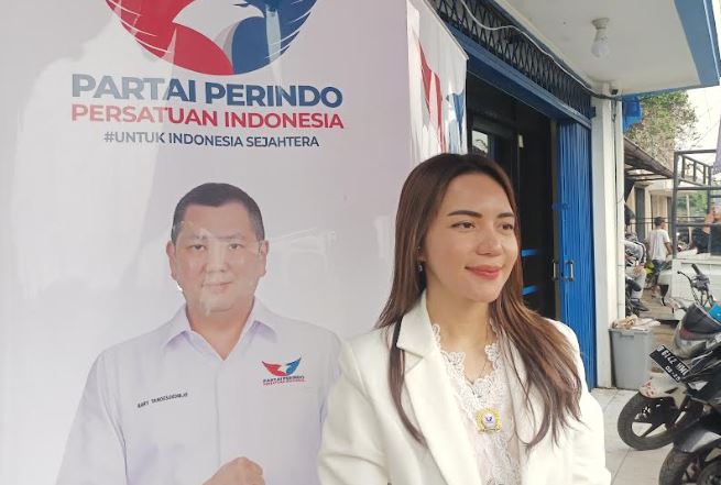 Sebar 3 Gerobak UMKM, Caleg Partai Perindo Depok Rere Tati Sri Hardina: Bukti Sejahterakan Masyarakat