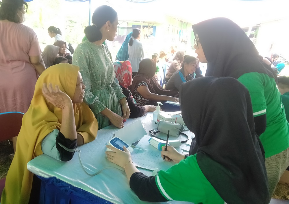 Caleg Partai Perindo Gelar Bazar Sembako Murah dan Pemeriksaan Kesehatan Gratis di Tangerang