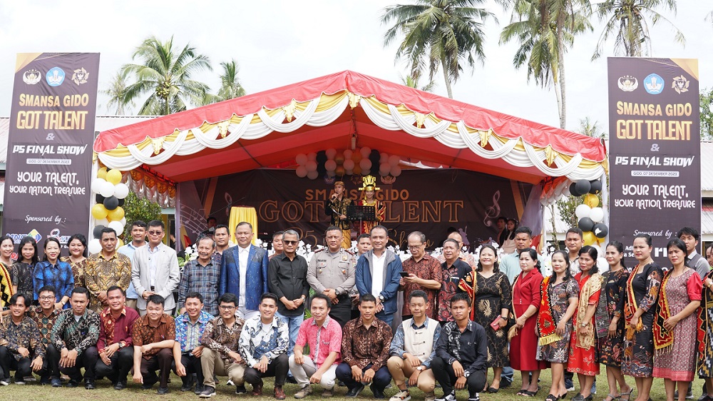 Caleg Partai Perindo Leader DS Daeli Hadiri SMANSA Gido Got Talent di Nias