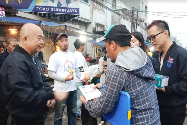 Cerita Retno, Pedagang Gorengan Dapat KTA Perindo Berasuransi dari Djoni Toat 