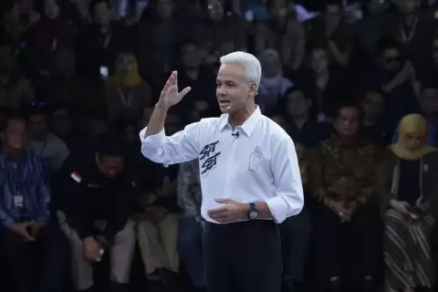Di Debat Capres, Ganjar Tekankan Pemerataan Layanan Kesehatan & Internet Gratis