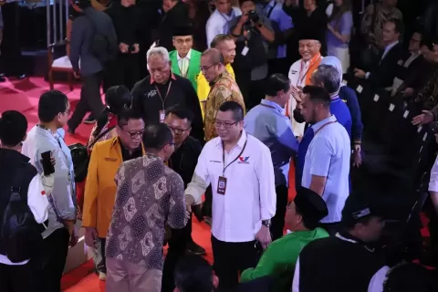 Debat Capres 2024, HT Dampingi Ganjar-Mahfud MD ke KPU
