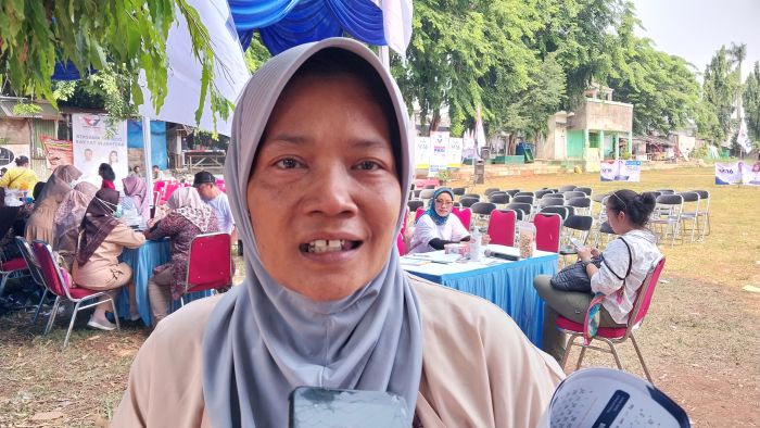 Emak-emak Serbu Bazar Murah dan Cek Kesehatan Gratis Partai Perindo di Ciputat