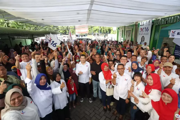 Gelar Cek Kesehatan Gratis dan Bazar Sembako di Sidoarjo, Ini Pesan HT 