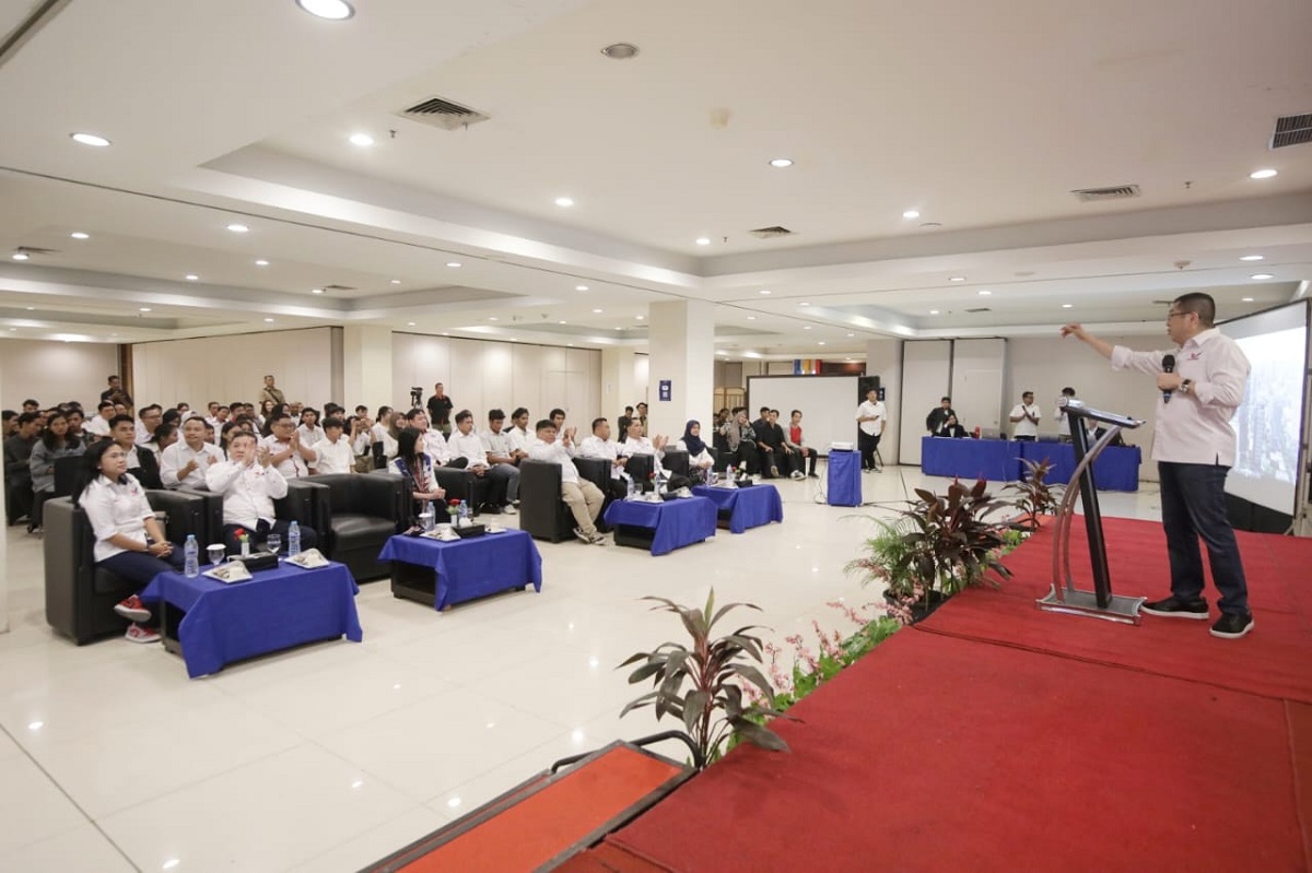HT Ungkap Banyak Anak Muda Gabung TPN-TPD Ganjar-Mahfud Secara Sukarela