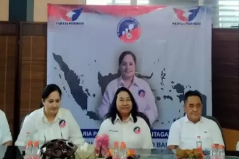Kampanye di Kediri, Caleg Jeannie Latumahina Perkuat Mesin Partai Perindo Jatim 