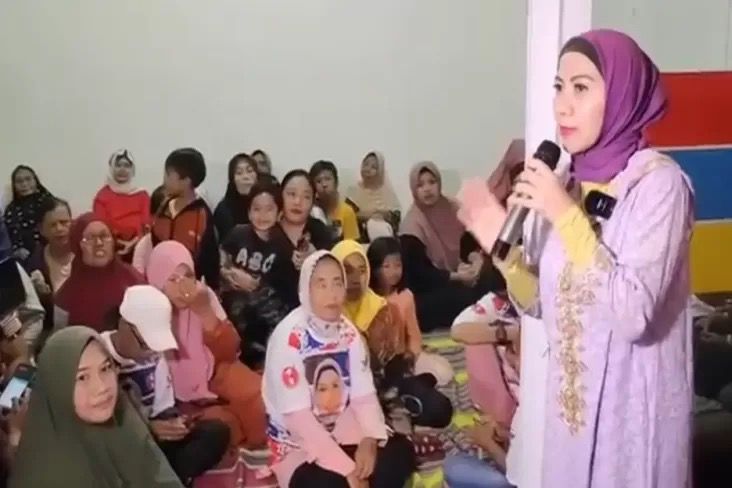 Milenial Kediri Dukung Caleg Partai Perindo Venna Melinda Bahas Indonesia Emas 2045 