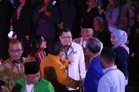 Optimistis Elektabilitas Ganjar Unggul, HT Harap Performa Debat Capres Dipertahankan