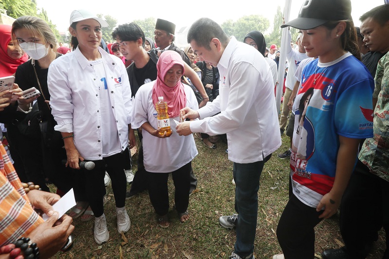 Partai Perindo Gelar Bazar Murah dan Pemeriksaan Kesehatan Gratis di Tangerang Selatan