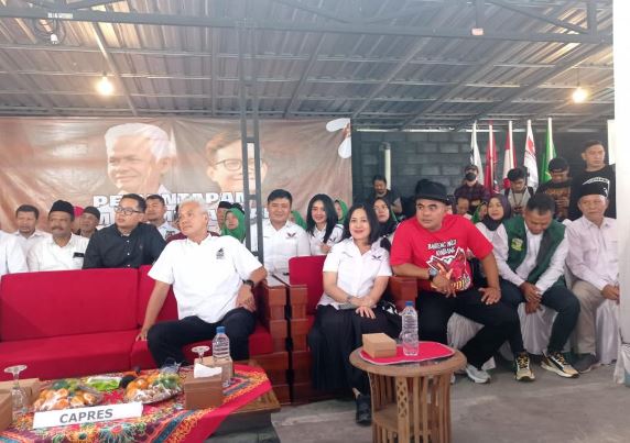 Temani Ganjar Kampanye Keliling Wonosobo, Caleg Partia Perindo Susaningtyas Bakar Semangat Relawan