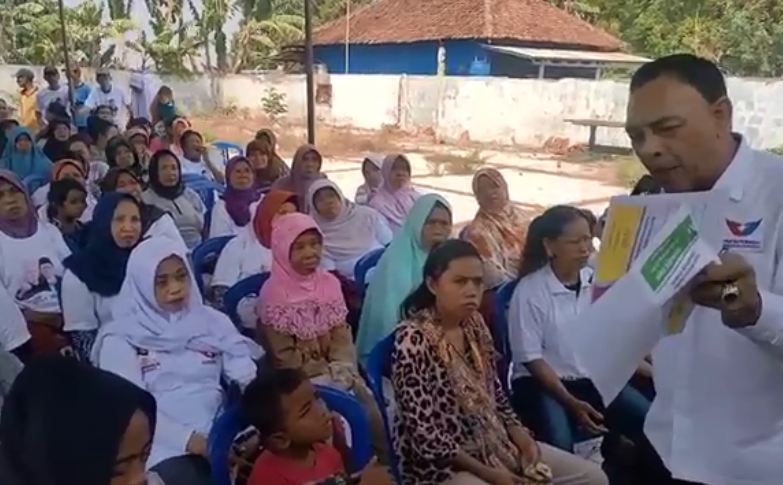 Warga Indramayu Mengeluh Pupuk Langka hingga Sewa Traktor Mahal, Ini Janji Caleg Partai Perindo Husen Ibrahim