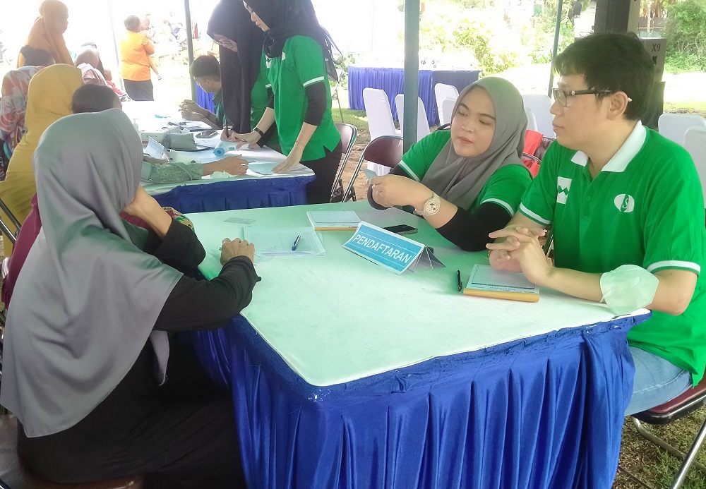 Warga Tangerang Antusias Ikuti Pemeriksaan Kesehatan yang Digelar Caleg Partai Perindo
