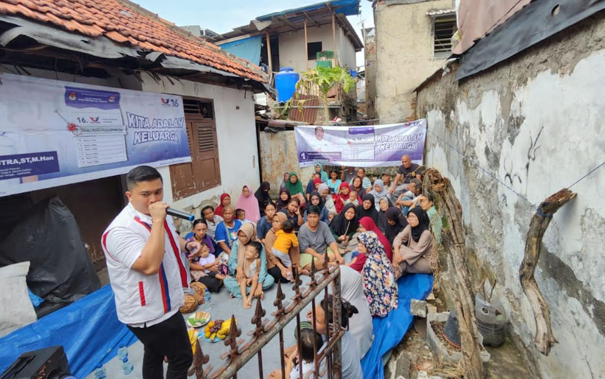 Caleg Partai Perindo Diska Resha Putra Sapa Warga Bukit Duri Jaksel