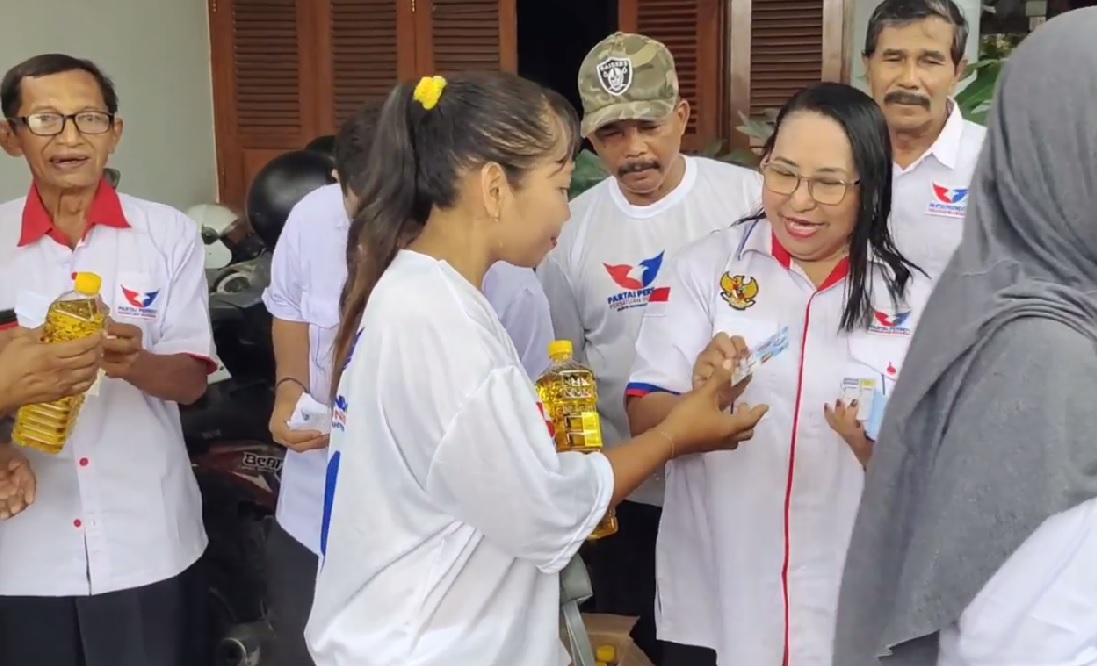 Caleg Partai Perindo Bagikan Minyak Goreng, Selain Bazar akan Dilakukan Secara Door to Door