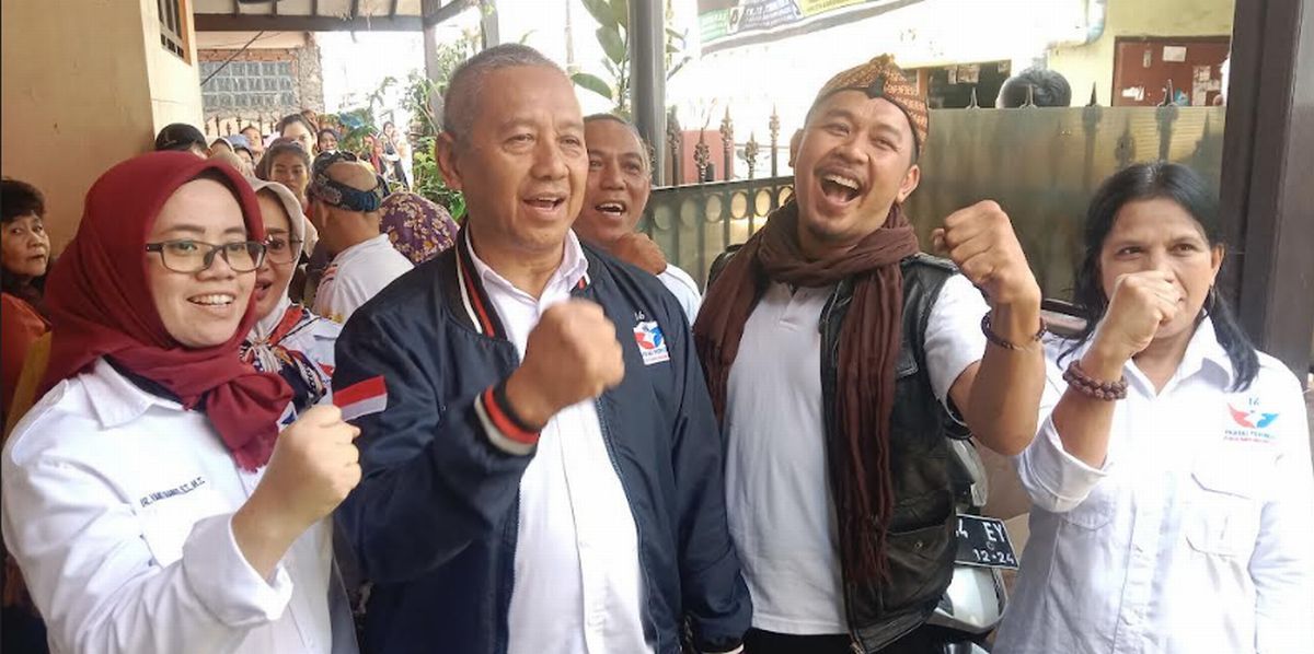 Caleg Partai Perindo Clarissa Tanoesoedibjo Gelar Bazar Minyak Murah di Bandung, Warga Antusias