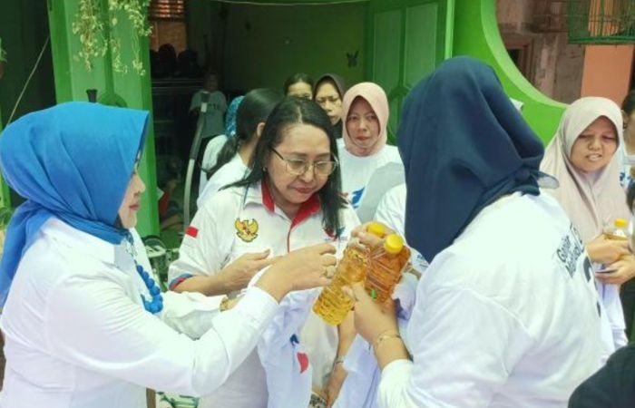 Caleg Partai Perindo Jeannie Jaring Saksi TPS hingga Gelar Bazar Minyak Goreng Murah