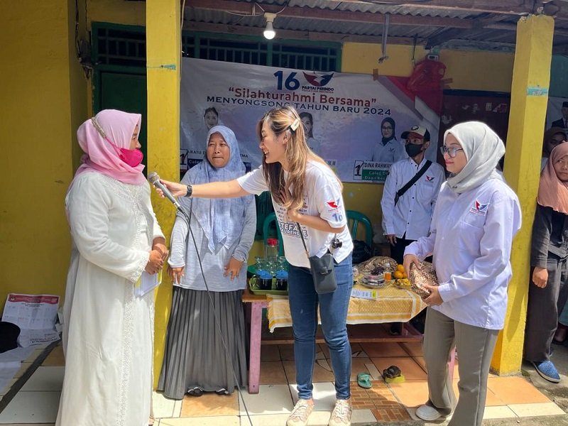 Caleg Partai Perindo Stefanie Laurensia Silaturahmi dan Serap Aspirasi Warga Ciputat Timur