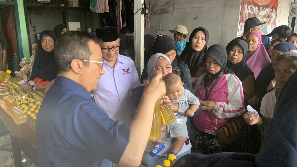 Gelar Pasar Murah, Ustaz Yusuf Mansur: Sapa Masyarakat yang Butuh Sembako Murah