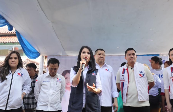 Di Hadapan Ribuan Emak-Emak Jaksel, Liliana: Kita Sebagai Perempuan Harus Semangat