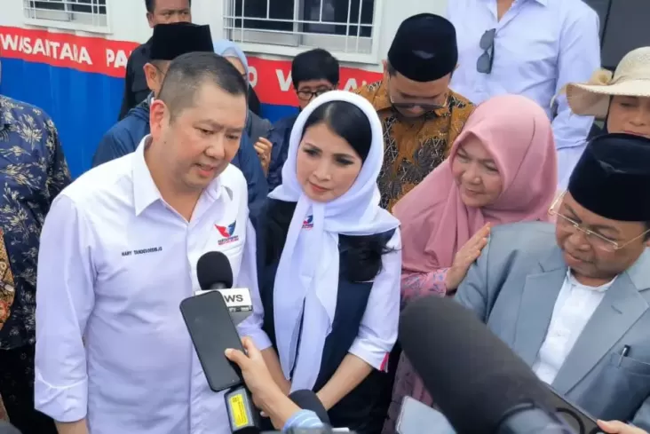 Di Ponpes Kempek Cirebon, Hary Tanoesoedibjo Ungkap Perjuangan Ayahnya Bangun Masjid Cheng Ho 