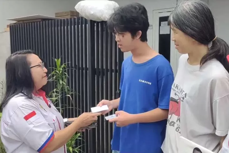Mahasiswa Ini Senang Terima Klaim KTA Berasuransi Partai Perindo 