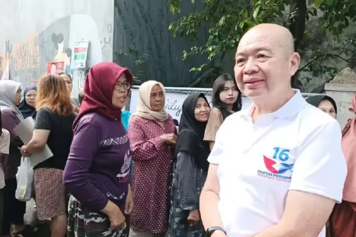 Gelar Baksos, Caleg Partai Perindo Djoni Toat Penuhi Kebutuhan Warga Babakan Tarogong Bandung 