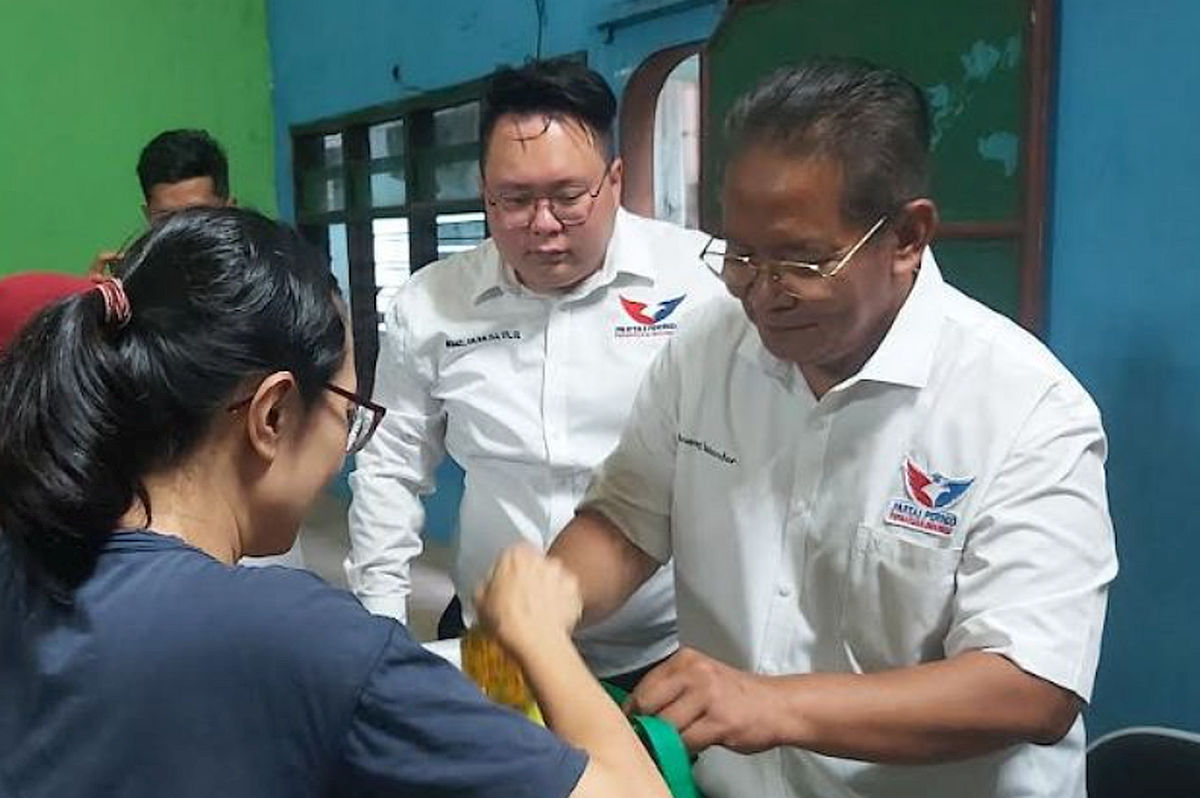 Gelar Sosialisasi Pemilu 2024 di Desa, Anang Iskandar: Agar Warga Tak Bingung saat Mencoblos