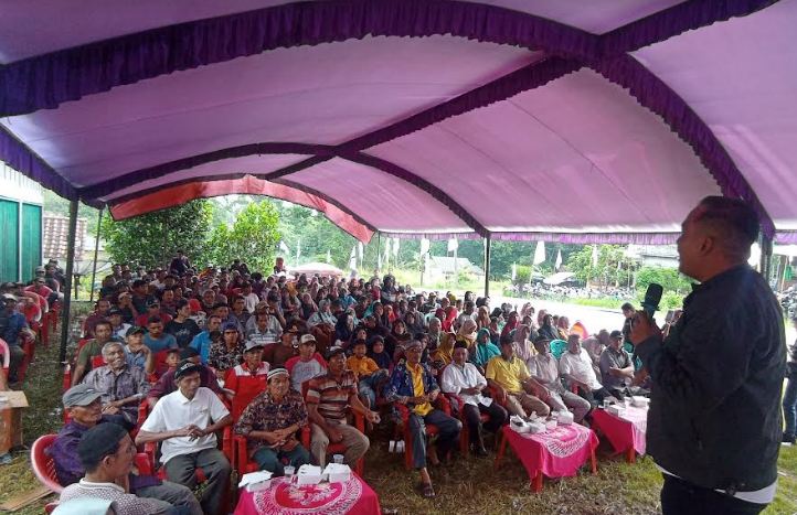 Kampanye Caleg Partai Perindo OKU Andaran Simbolon Disambut Antusias Warga Batuwinangun