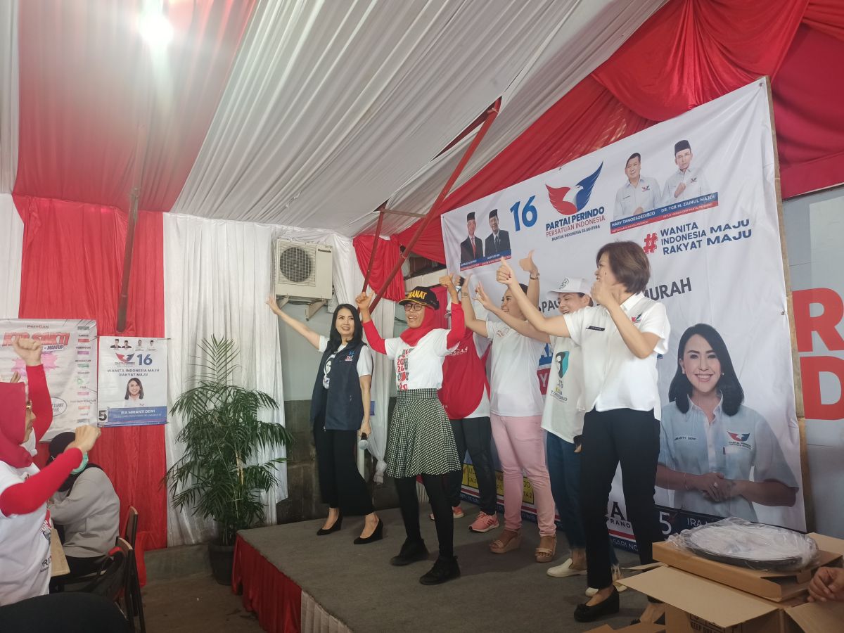 Keseruan Liliana Tanoesoedibjo dan Ira Miranti Dewi Joget Sat-Set Tas-Tes Ala Ganjar-Mahfud