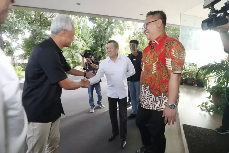 Ketum Partai Perindo Hary Tanoesoedibjo Dampingi Ganjar Dialog di PGI Carlos 