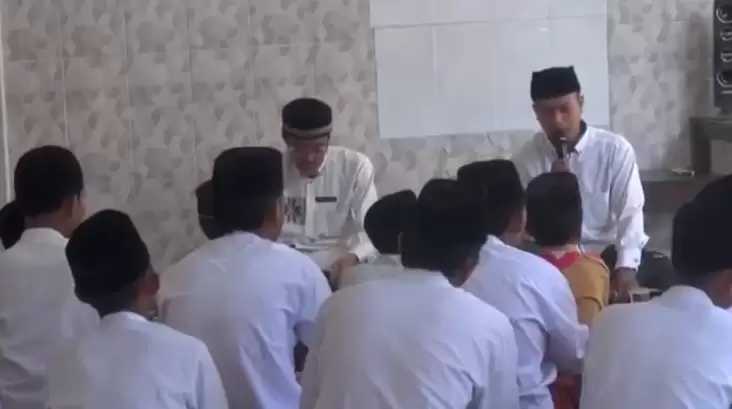 Caleg Partai Perindo Kunjungi Ponpes Minhajul Abidin Jombang, Ikut Doa Bersama dan Selawat Nariyah 