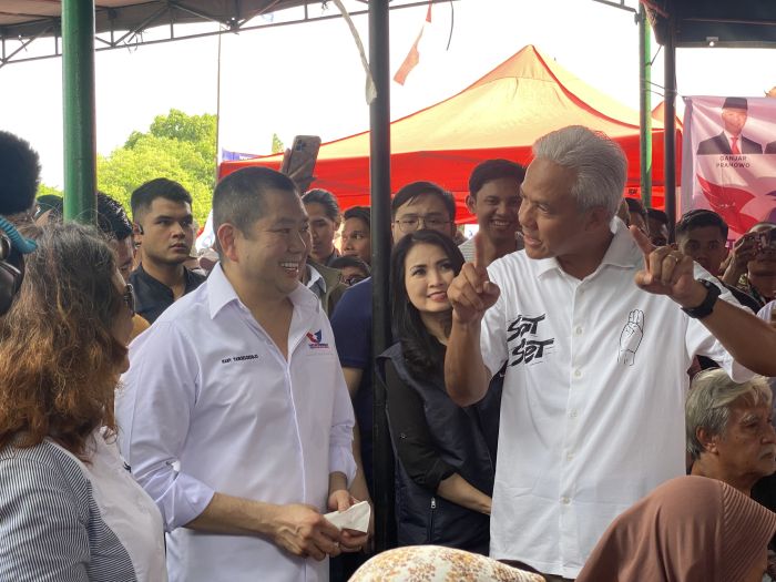 Momen Kompak HT dan Ganjar Saksikan Bazar Murah Partai Perindo di Semarang