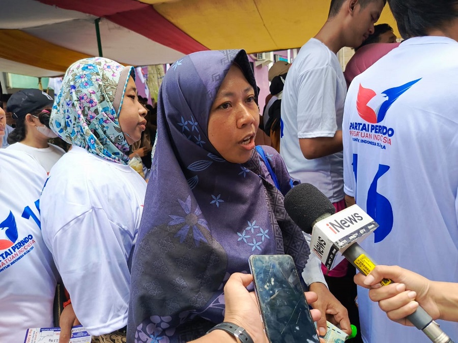 Partai Perindo Gelar Bazar Sembako Murah, Warga Pesanggrahan Merasa Sangat Terbantu