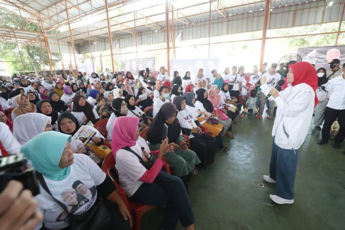 Partai Perindo Sediakan Seribu Paket Sembako Murah di Ciganjur