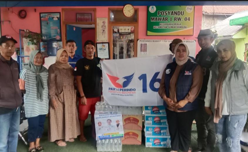 Peduli Korban Banjir Braga, Caleg Partai Perindo Nuke Purwani Salurkan Bantuan Sembako