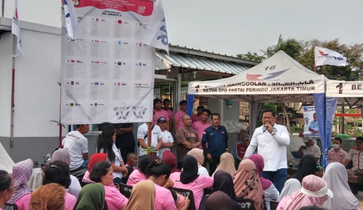Partai Perindo Gelar Bazar Sembako Murah di Jaktim, Warga: Sangat Bermanfaat