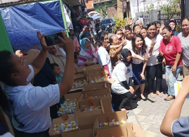 Sapa Masyarakat Surabaya, Caleg Partai Perindo Natalia Cecilia Ingin Ringankan Beban