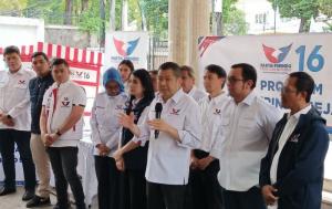 Seleksi dari Banyak Pemohon, Partai Perindo Berikan 11 Gerobak UMKM