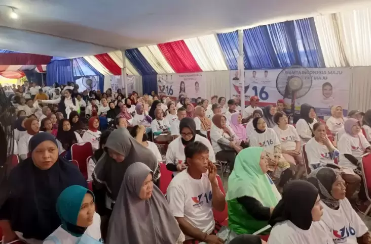 Tebus Sembako Murah dan Cek Kesehatan Gratis Partai Perindo Diserbu Ribuan Warga Pasar Minggu 