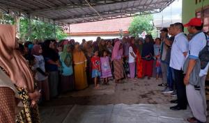 Teriakan Partai Perindo Menang Menggema saat Bazar Migor Murah di Serang