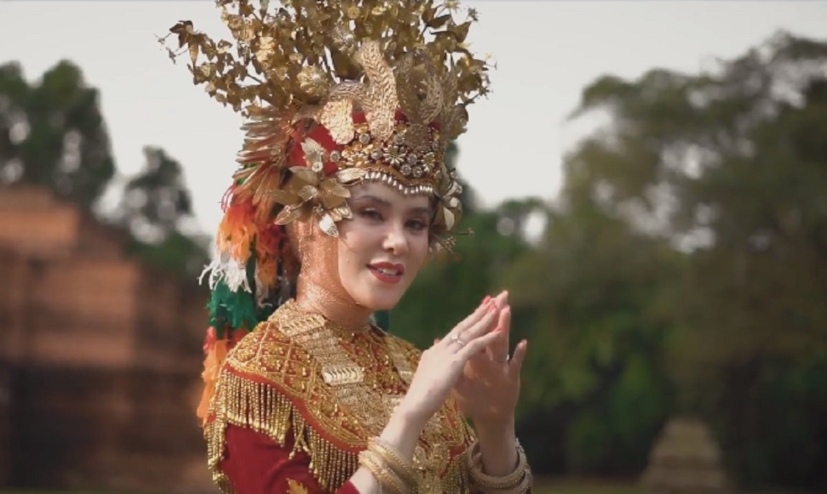 HUT ke-67, Angel Lelga Persembahkan Senandung Lagu Jambi
