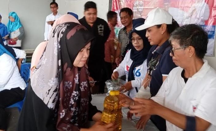 Upaya Partai Perindo Gelar Bazar Minyak Goreng Murah untuk Sejahterakan Warga Bekasi